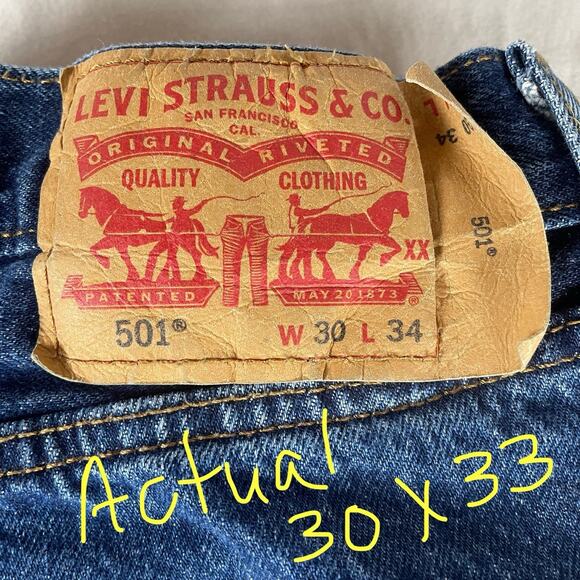 Levis 501 Jeans Mens 30x33 Straight Leg Dark Blue Denim Button Fly - Picture 4 of 13